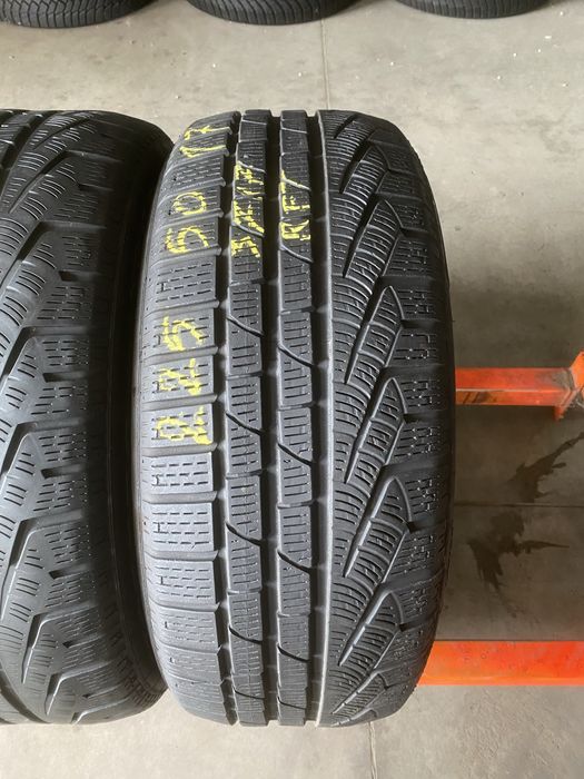 Anvelope iarna 225/50/17 Pirelli Sottozero 2 RFT 225 50 17 R17