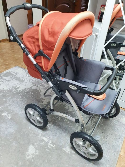 Продам коляску детскую