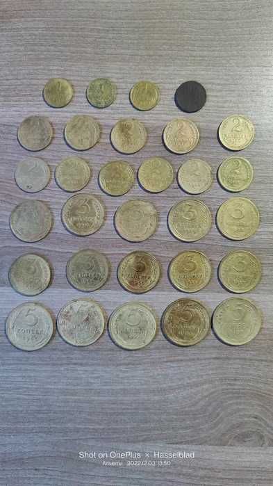 Продам много  монет СССР включая юбилейные (по отдельности вышлю фото
