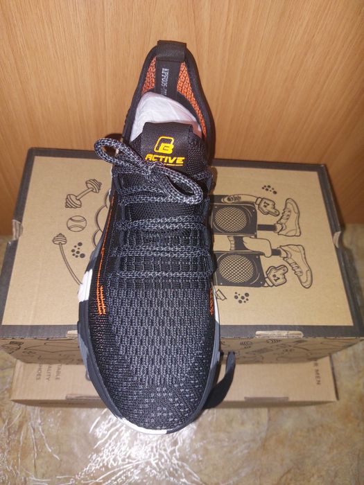 Мужские кроссовки