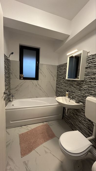 Inchiriez apartament 2 camere zona sebastian