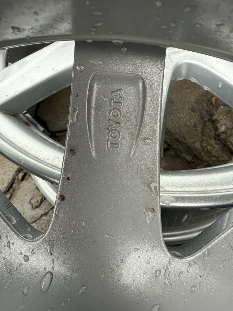 Оригинални алуминиеви джанти за тойота toyota 17 цола 5x114.3