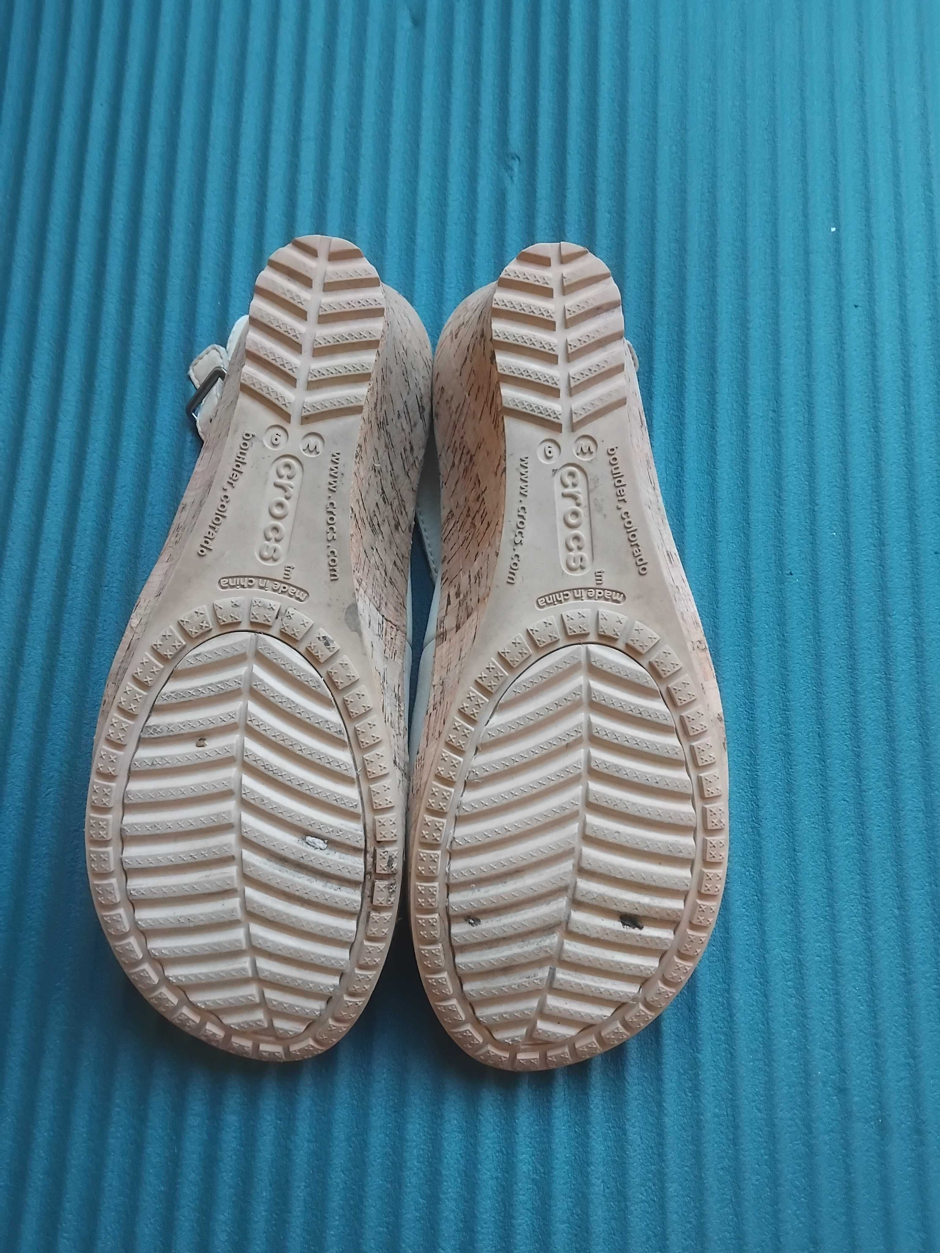 Crocs 100% оригинални дамски сандали на платформа - естествена кожа