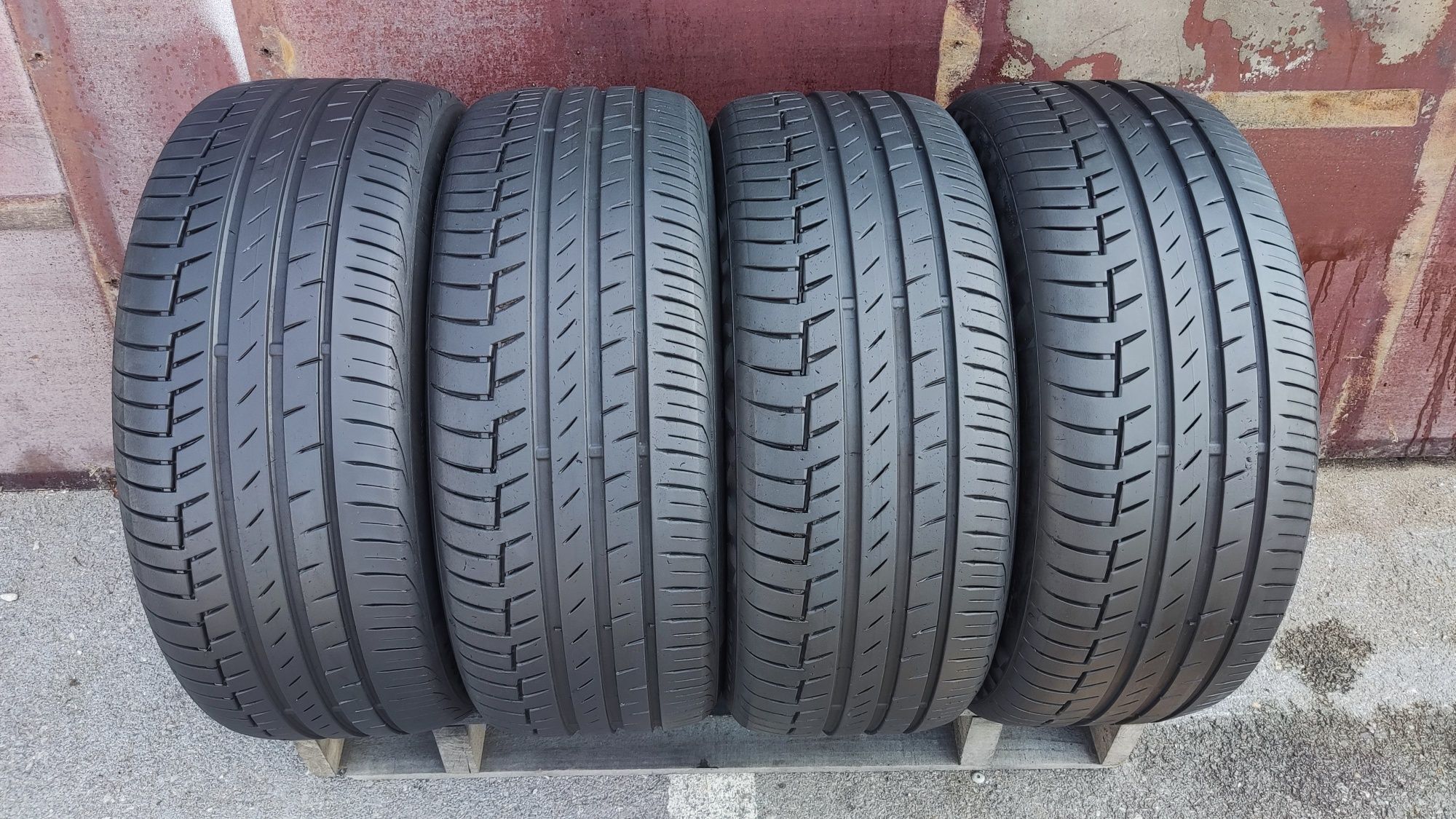 4бр. летни гуми 235/45/18 Continental Premium Contact 6
dot23
7mm
Добр