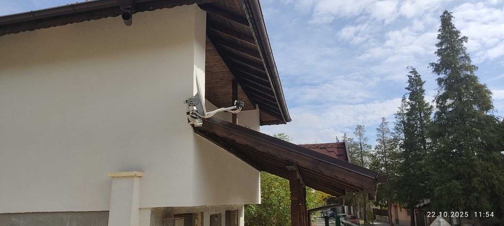 ПАНАГЮРИЩЕ ДАВАМ втори етаж от обзаведена санирана къща с отделен вход