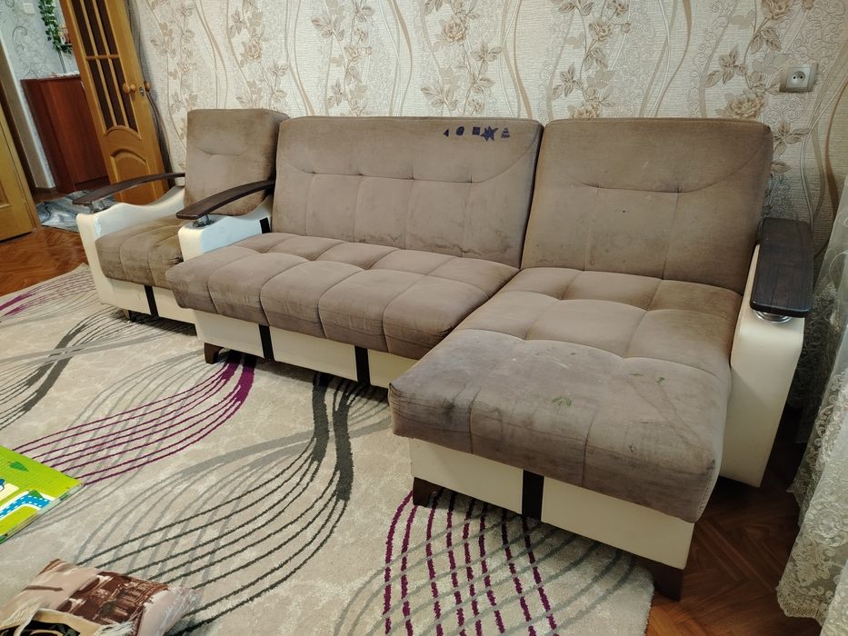 Продам диван в отличном состоянии
