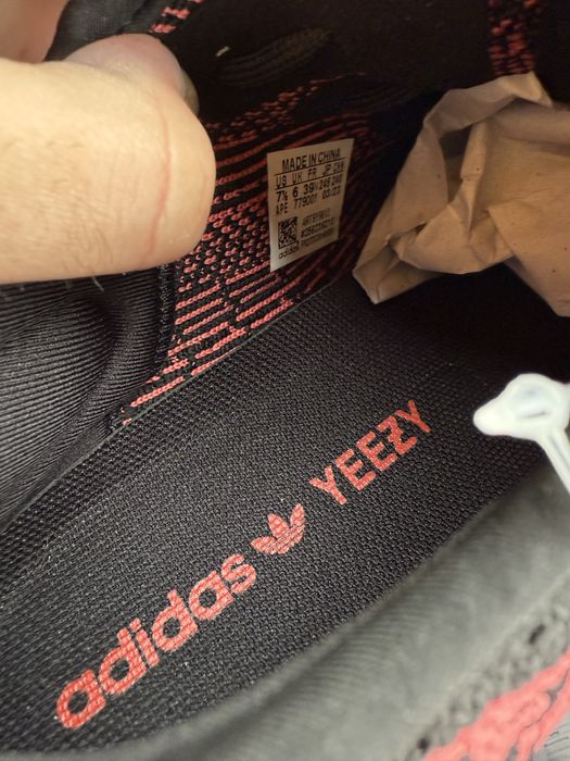 Yeezy 350V2 Core Red marimea 39