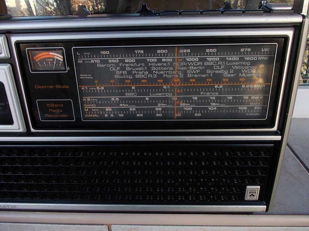 Radio TELEFUNKEN Bajazzo Sport 105, GRUNDIG C6500 vintage Germany