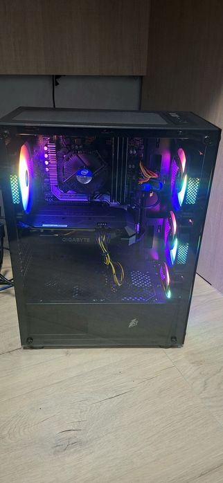 Мощен геиминг компютър