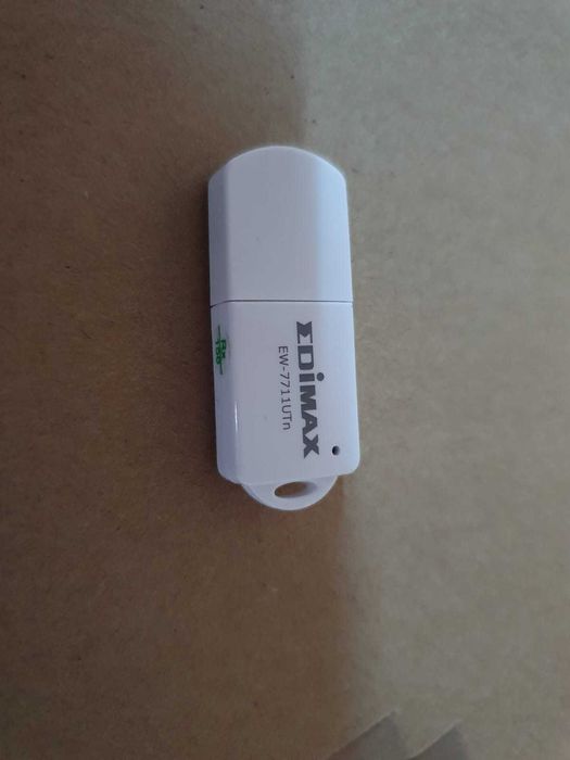 Adaptor Wireless USB - Placă de retea wireless Edimax EW-7711UTN