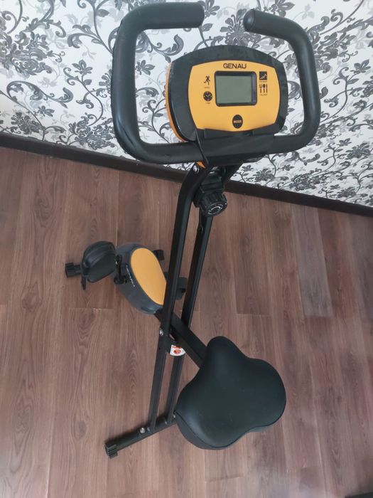 Срочно продам тренажерный велосипед