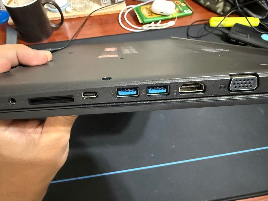 Acer TravelMate P215-53 ultrabook / noutbook
