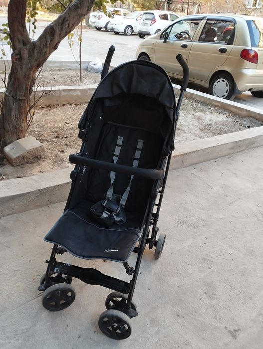 Коляска трость чёрного цвета