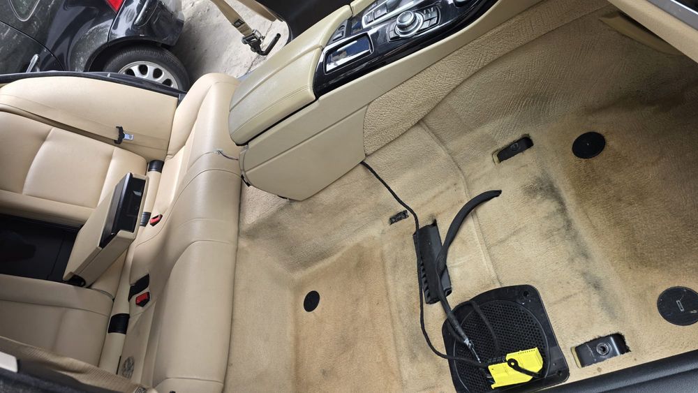 Vopsim/curatam/reconditionam interioare Auto