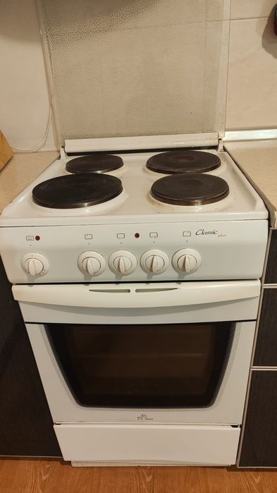 Электроплита De luxe classic plus