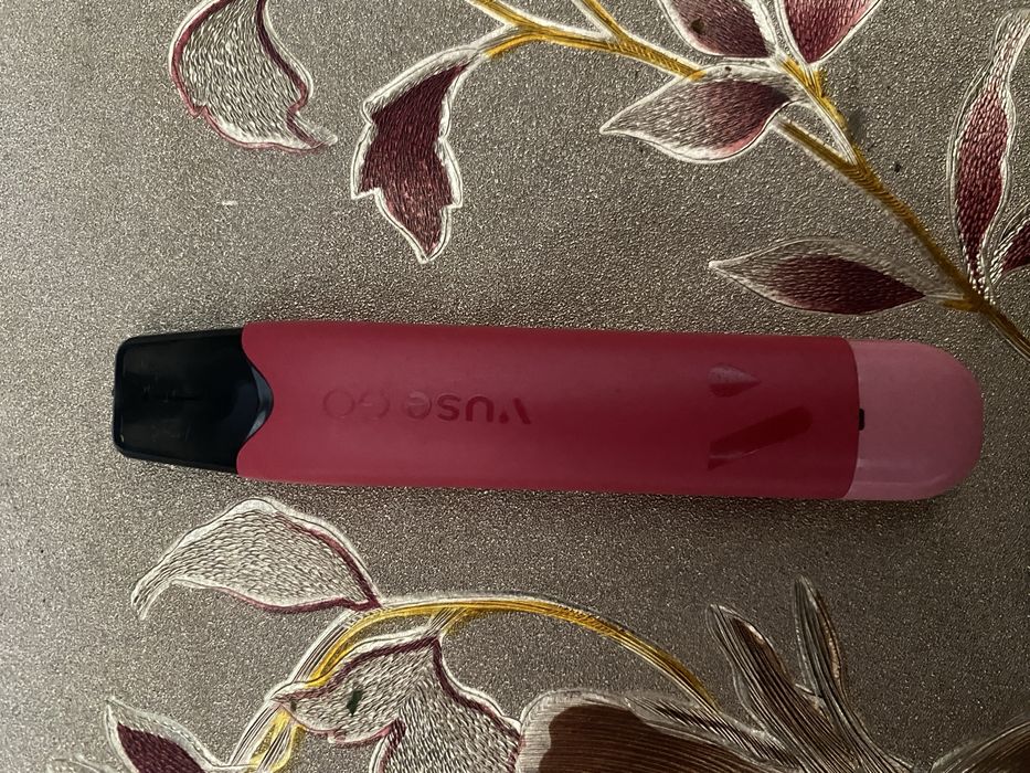 vand 2 vape si un iqos, stare perfectă