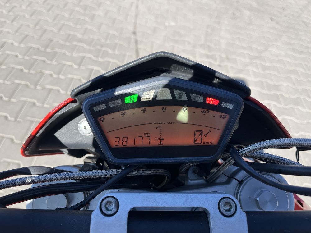 Dukati Hypermotard 800 2010г А1