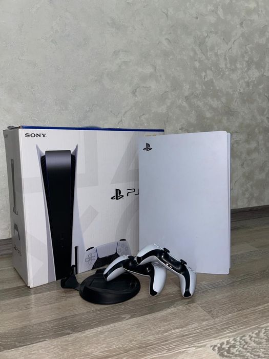 Пс 5 в идеальном  состояние