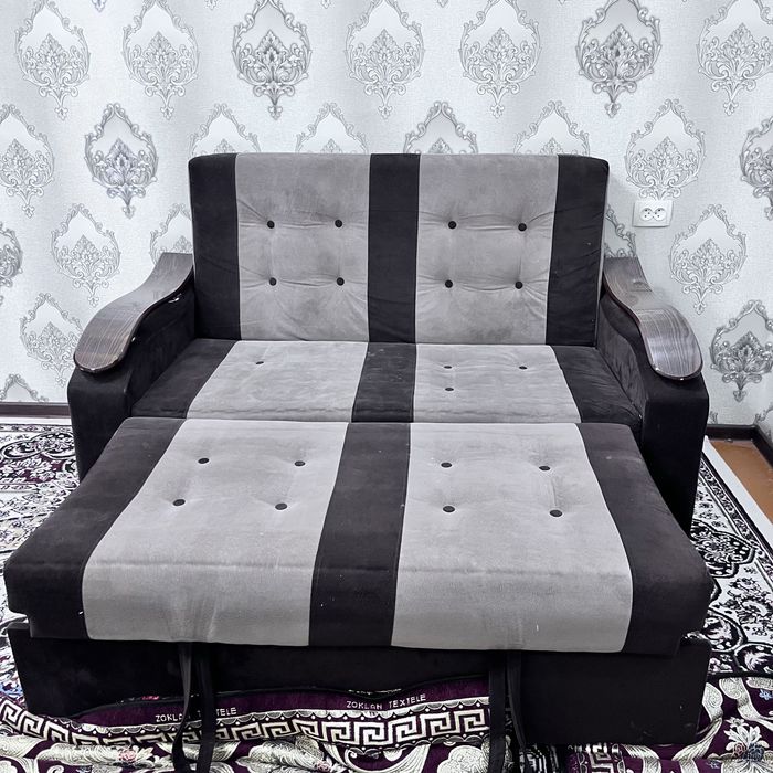 Divan raskladnoy sotiladi