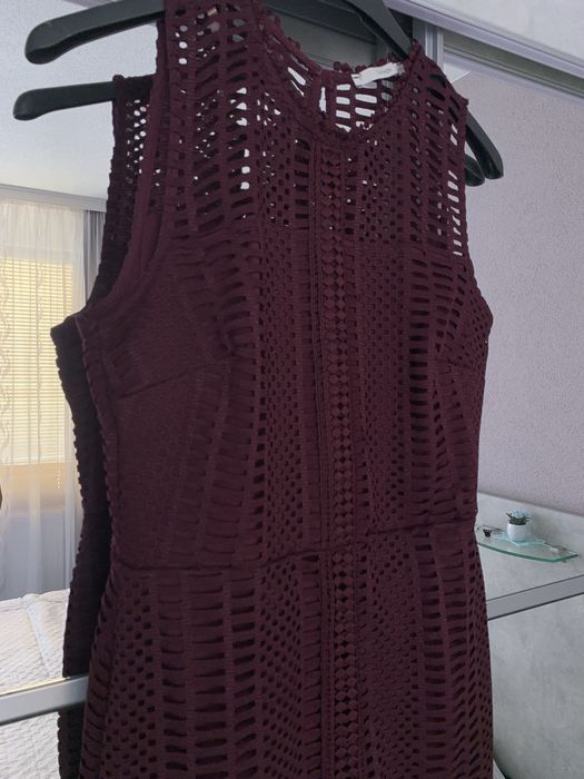 Елегантна дамска рокля