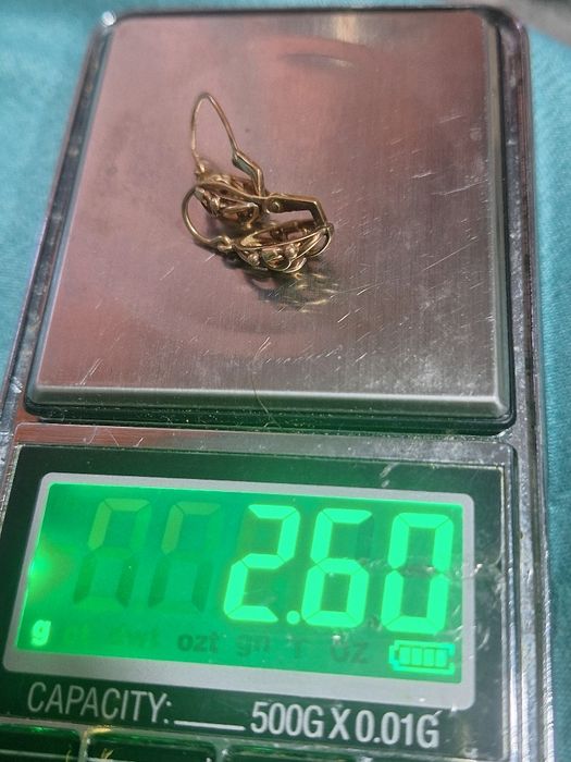 Cercei vechi din ayr14k cu tortiță clasică