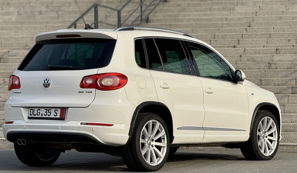 Volkseagen Tiguan R-Line 4MOTION 4x4