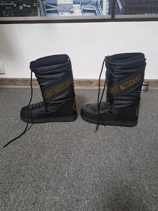Cizme Love Moschino