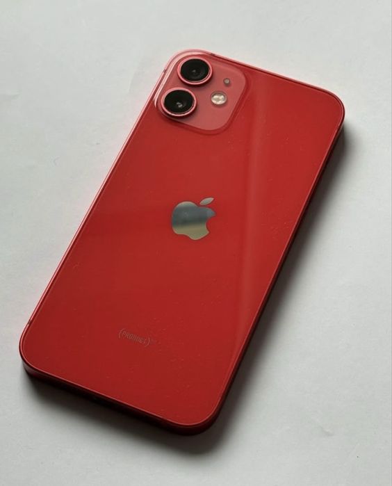 Vand / Schimb 12 mini Roșu