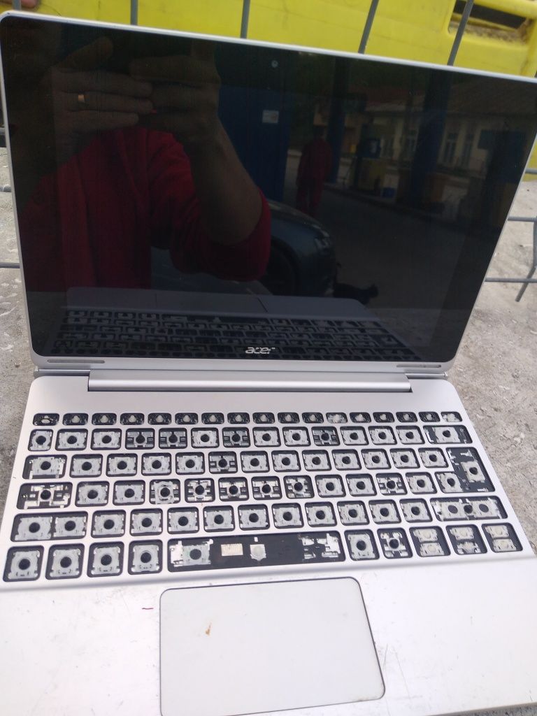 ACER mini laptop 2in1