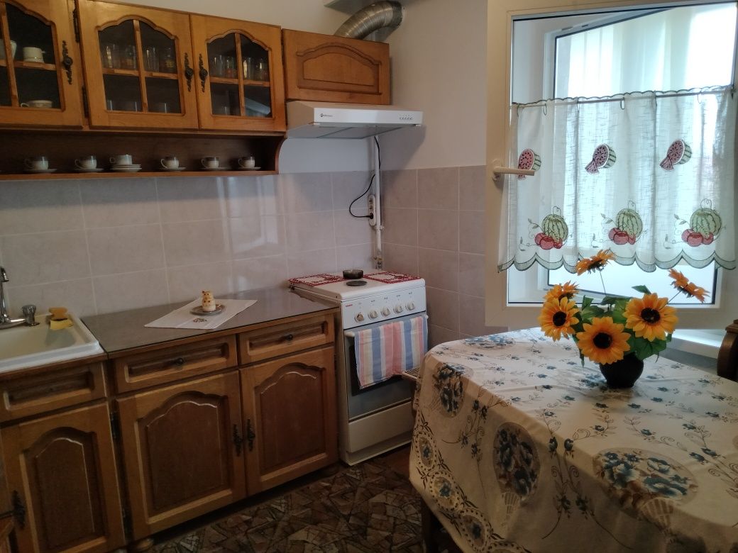 Vind apartament 2 camere 80.000 euro zona Ampoi 3.