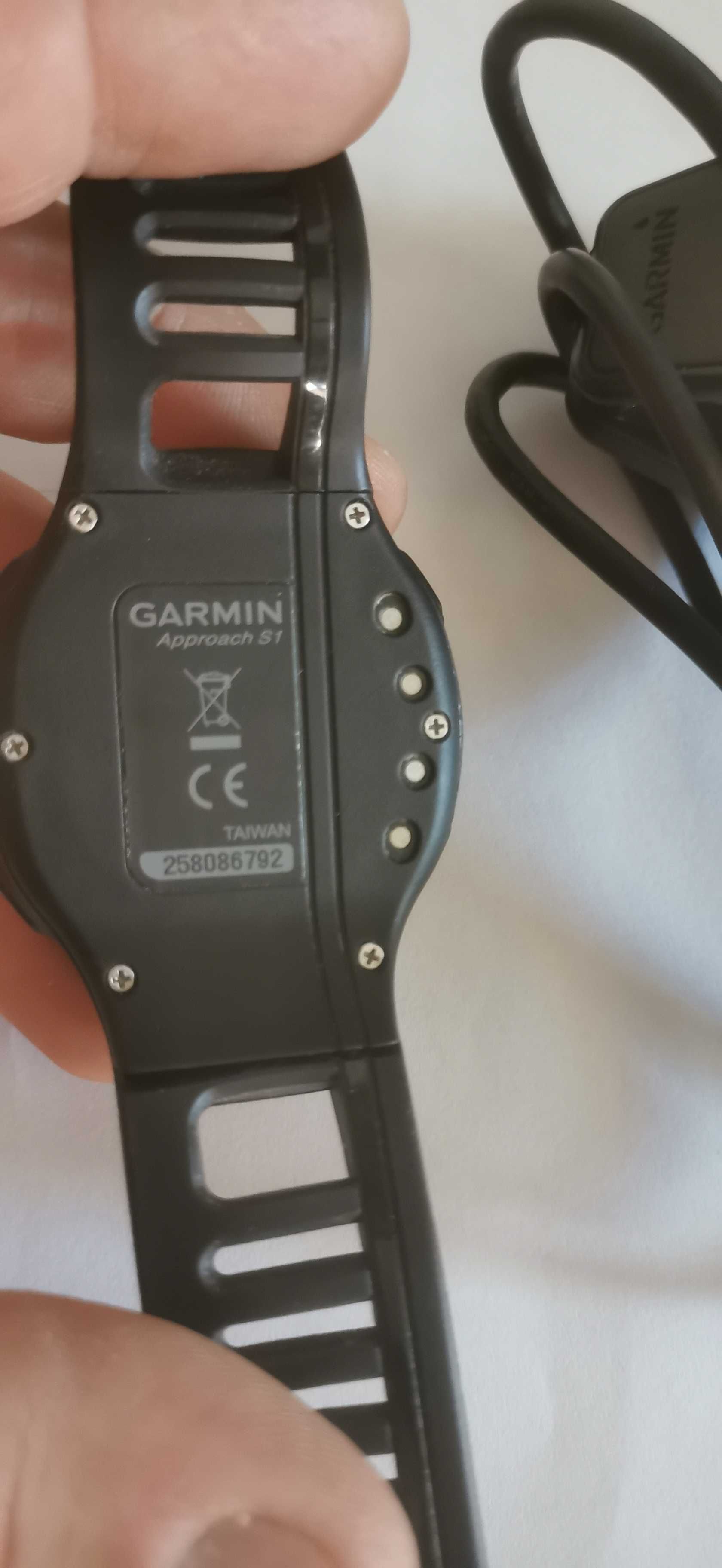Ceas/smartwatch Garmin Aprroach S1 - GPS