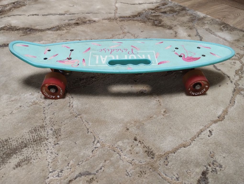 Vând penny board