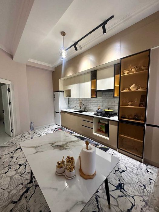 мирзоулугбек 3х ком новостройка с кадастром по супер цене успейте 80м;