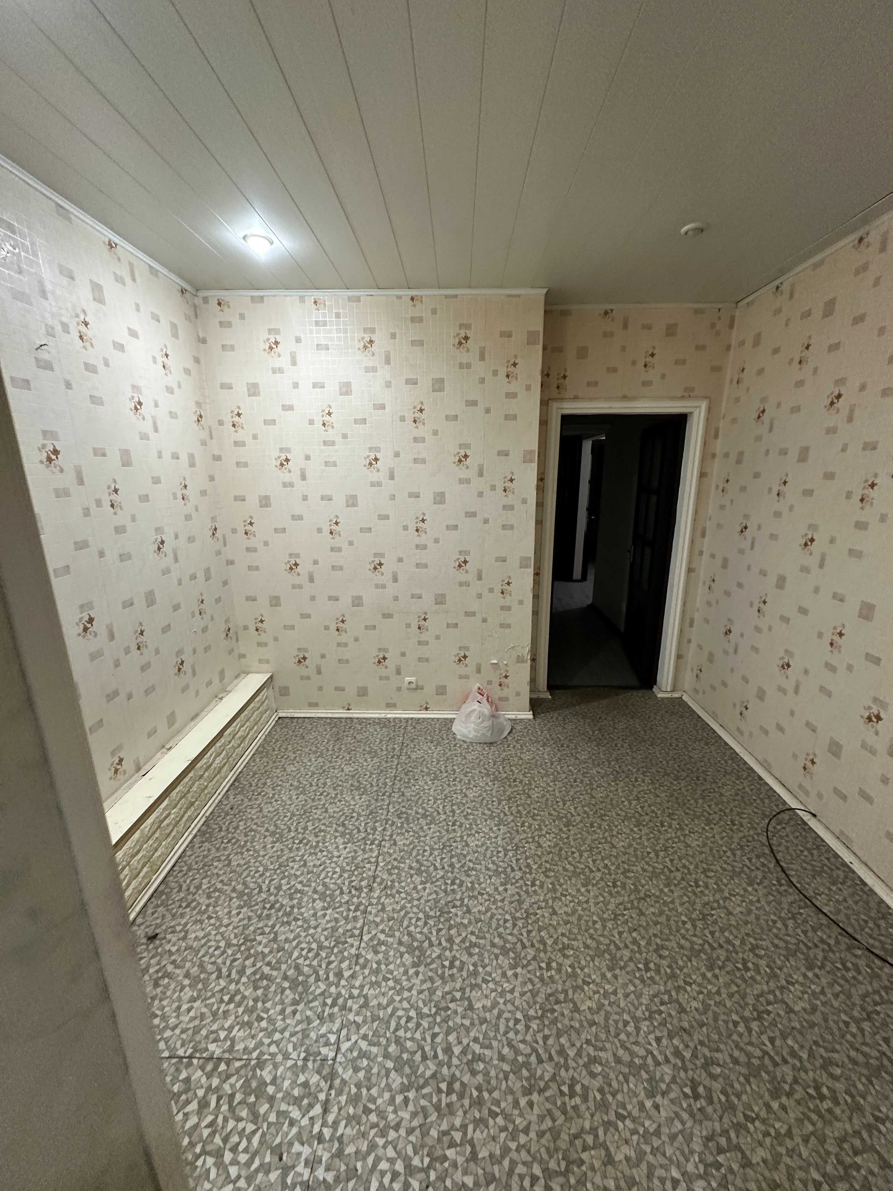 Продается квартира 3 комнаты. Массив ТТЗ-4 Диадора