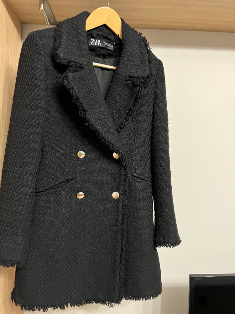 Palton Zara negru stil Chanel