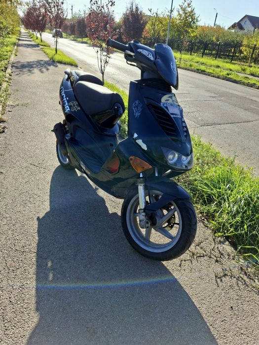 Scuter Aprilia SR2 80CC