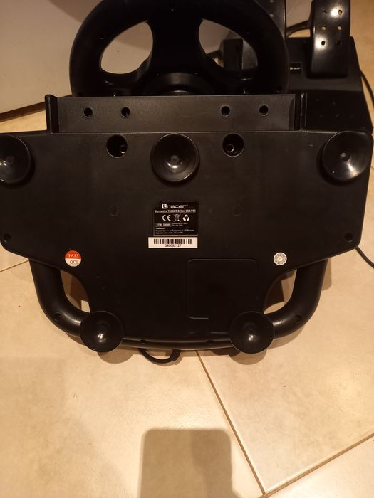 Геймърски волан с педали Tracer