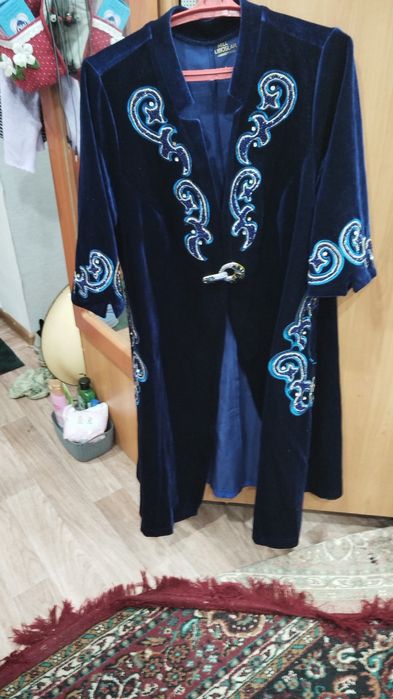 Продам камзол женскии