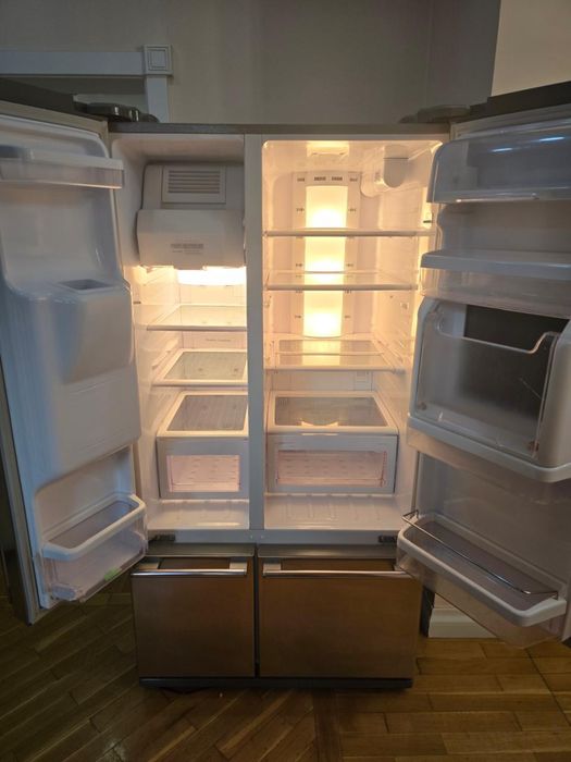 Холодильник самсунг. Состояние 8/10. Распродажа в профиле!!!