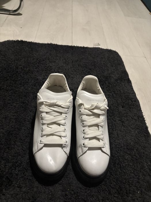 Alexander McQueen adidasi