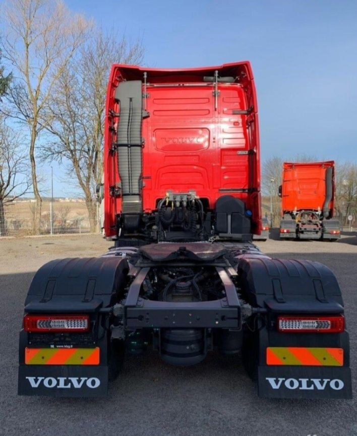 Volvo fura tiyagach sotiladi 2018 yil