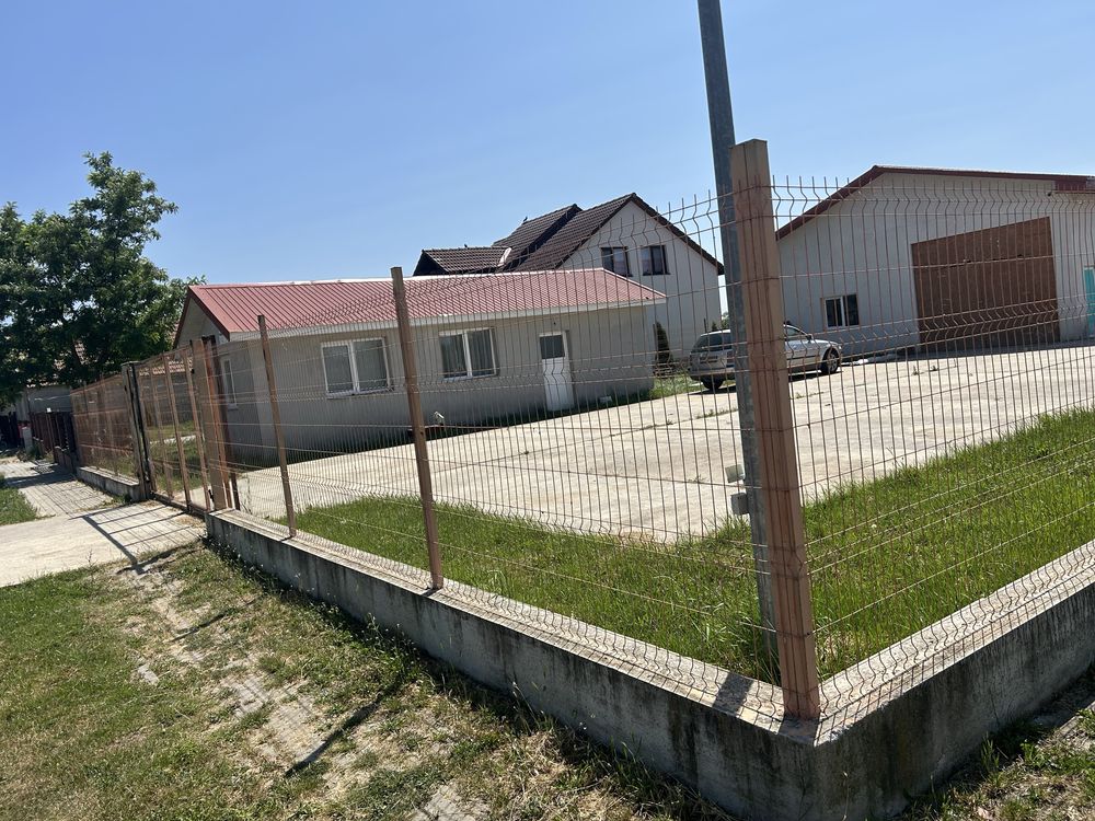 Hala de vanzare si birou