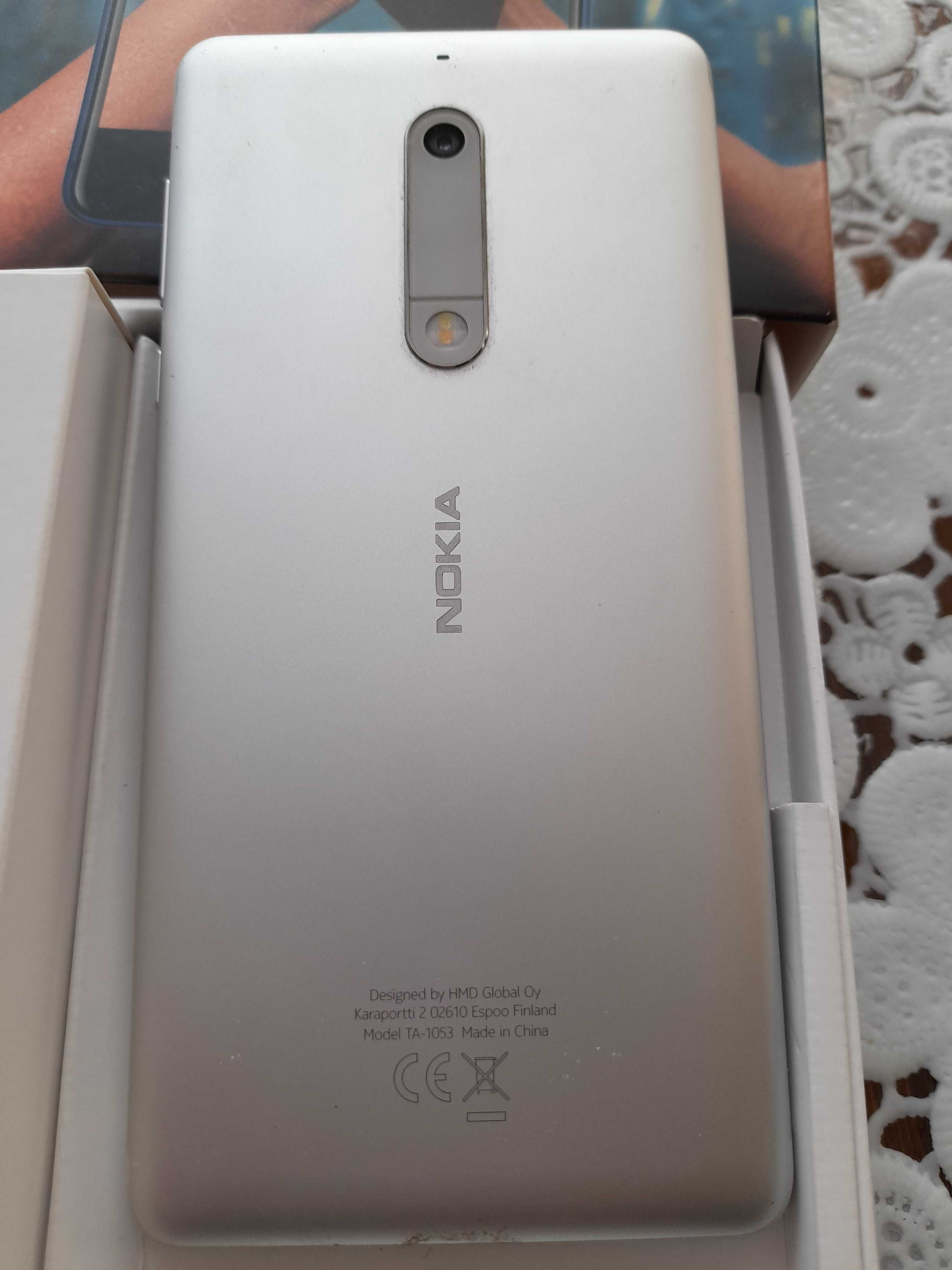 NOKIA 5 перфектна