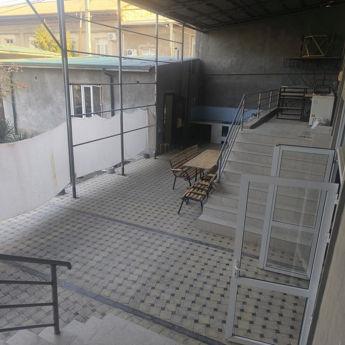 Sergeli xonabot tepa 8 ta xona