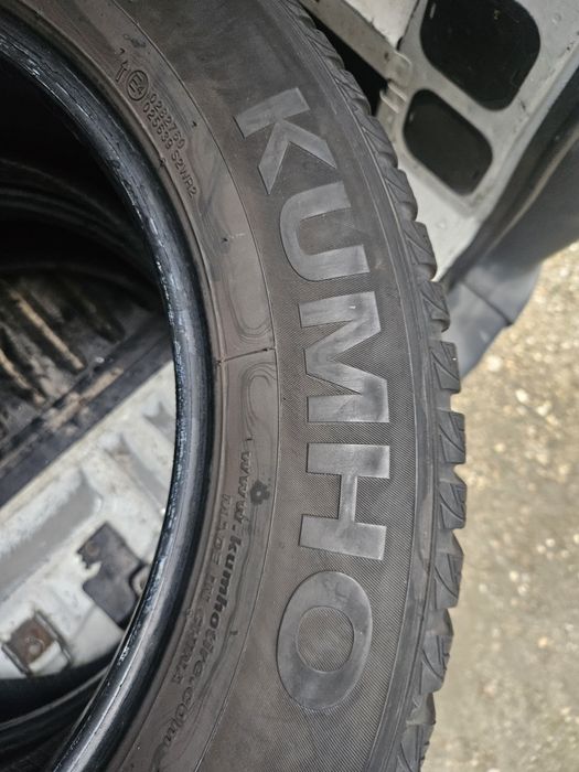 Гуми 225/60/17 2броя