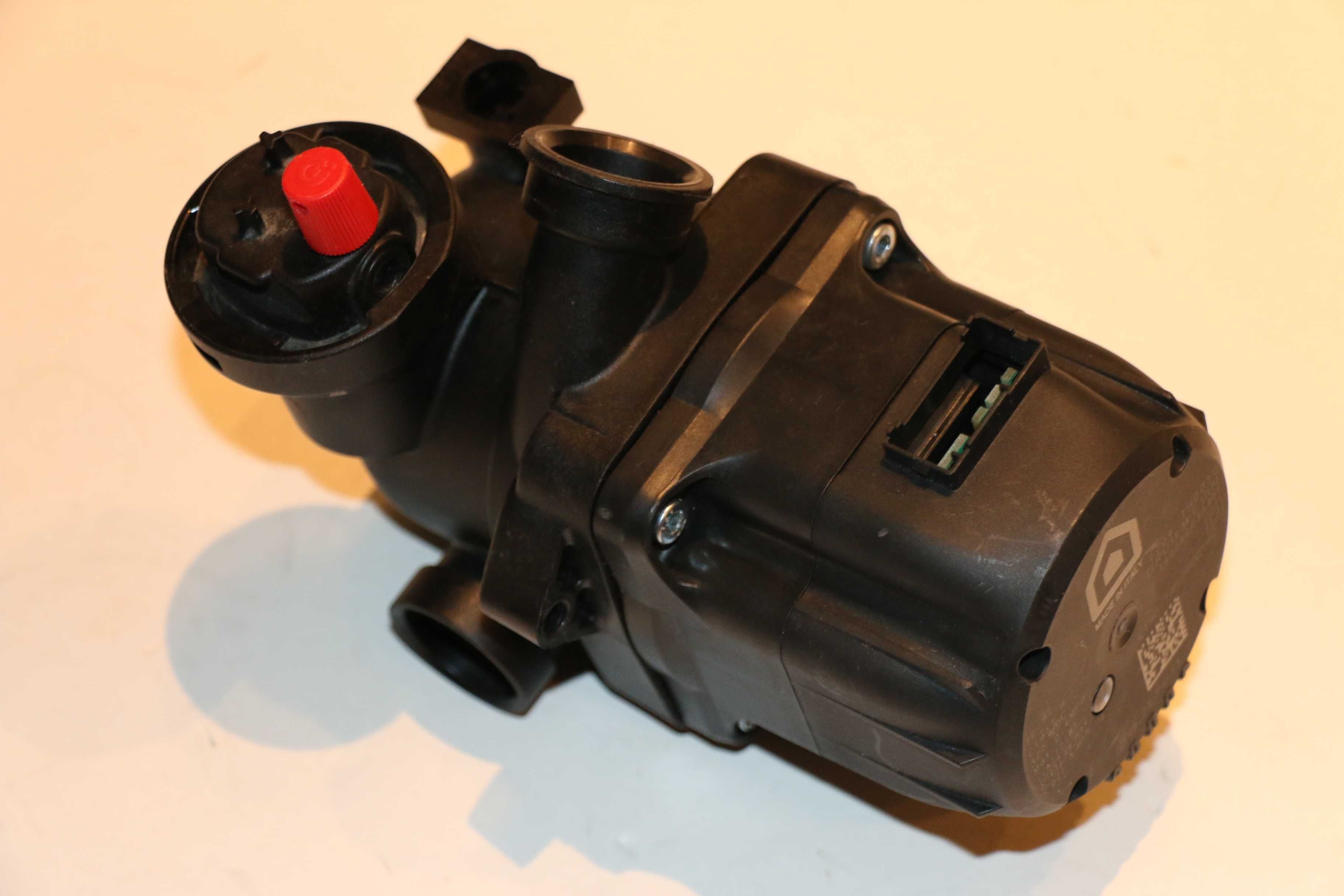 Pompa TF95 model TH0050 centrala Ariston HS Cares EU2 Clas Genus One