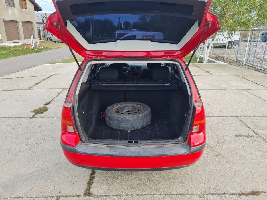 Golf 4,an 2002,1,6 benzină