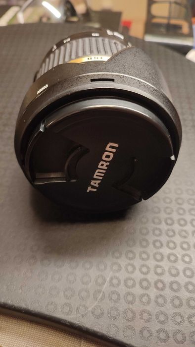Обектив Tamron SP 17-50mm f2.8 (с проблем) за Canon