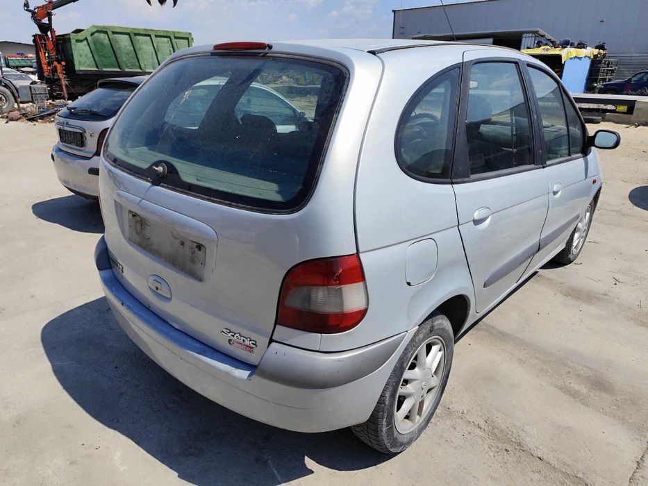 Renault Scenic 1.9dci - 102к.с 2002г. на части