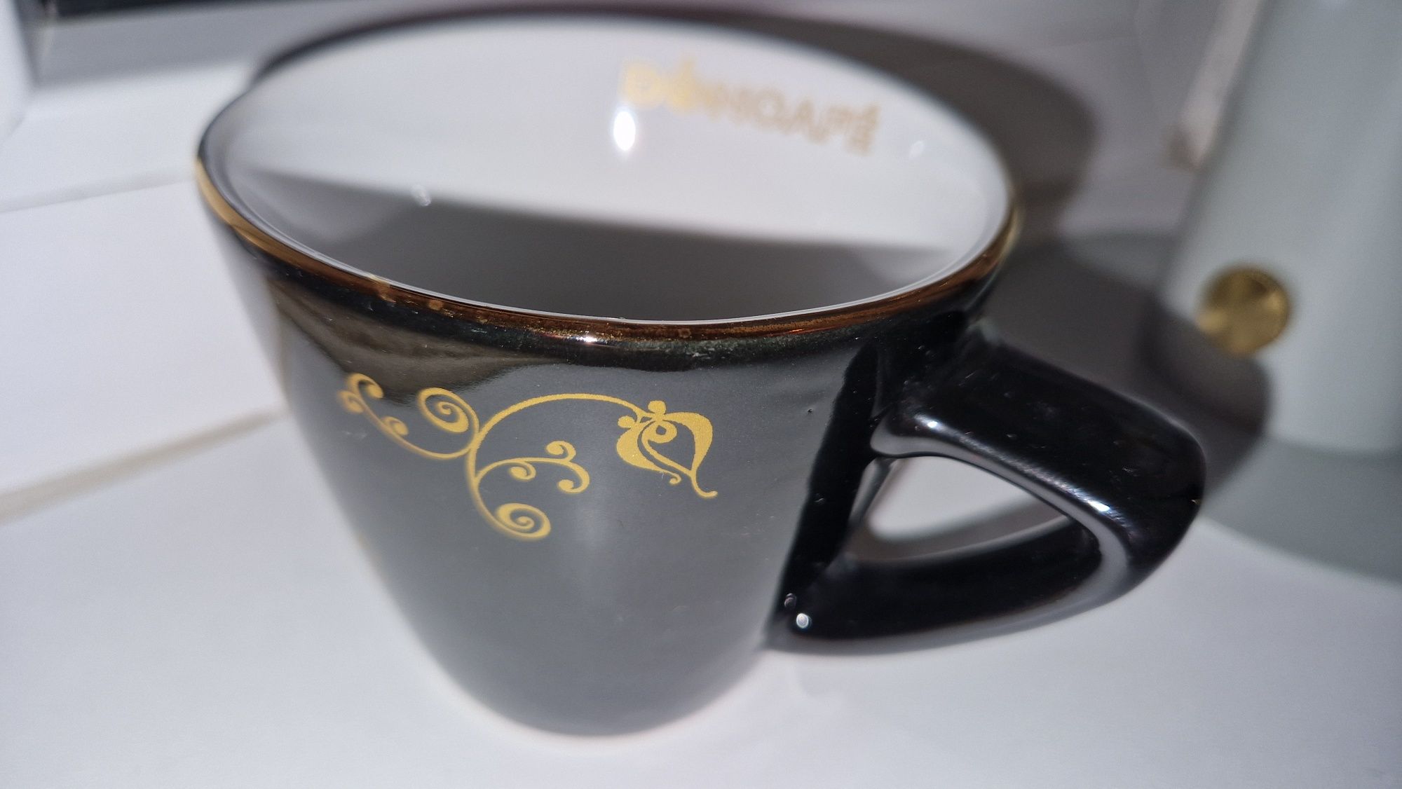 Vând set cești căni capucino Doncafe